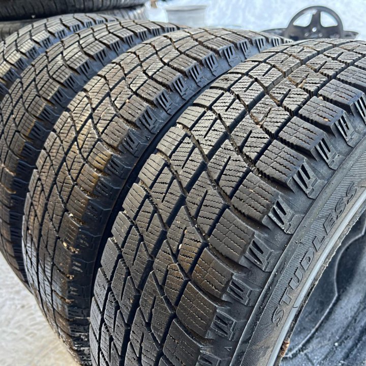 Зима Вridgеstone Iсe Espоrtе 185/65 R15 88Q