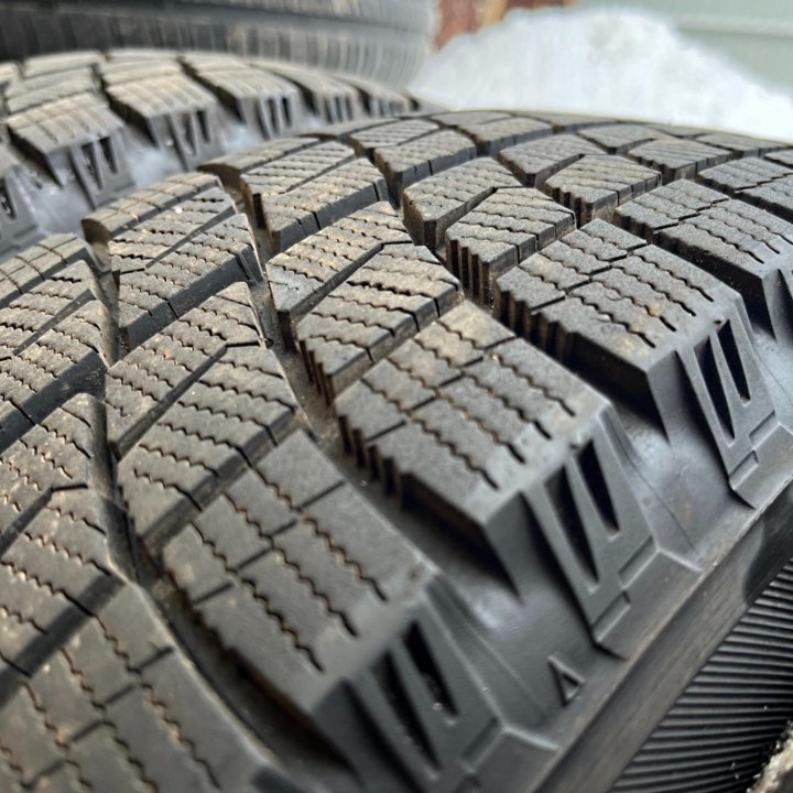 Зима Вridgеstone Iсe Espоrtе 185/65 R15 88Q