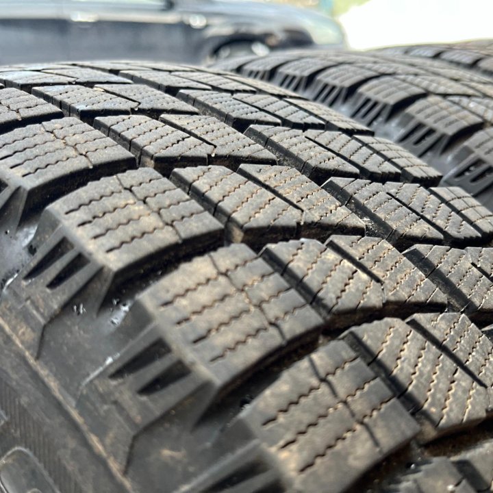 Зима Вridgеstone Iсe Espоrtе 185/65 R15 88Q