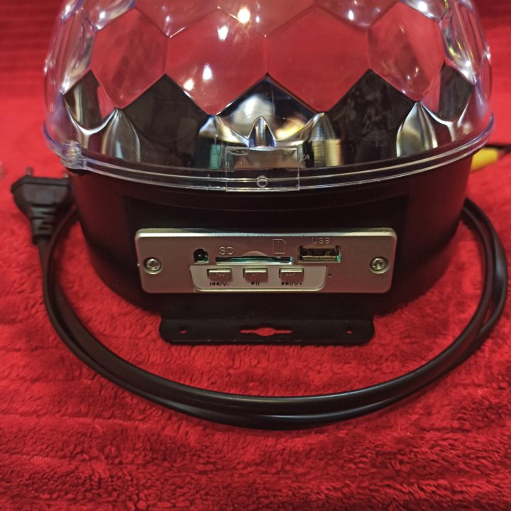 Светодиодный диско-шар музыкальный проектор