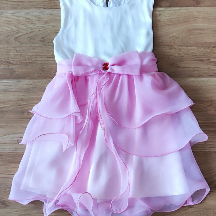 Платье на девочку