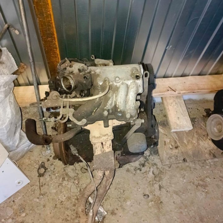 Двигатель 8кл 1.5