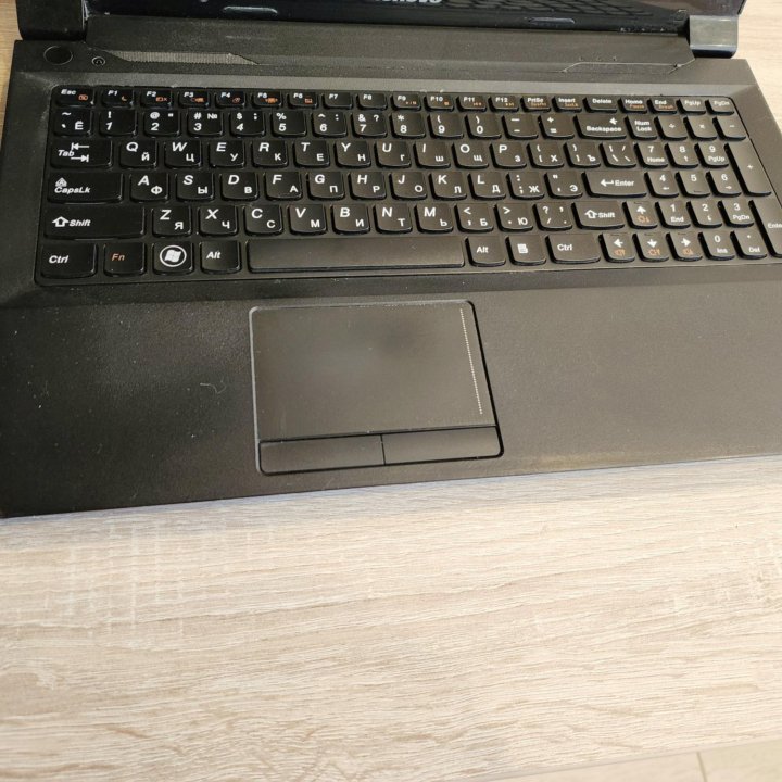 Lenovo V580, core i5, 8gb, SSD, nvidia gt740m