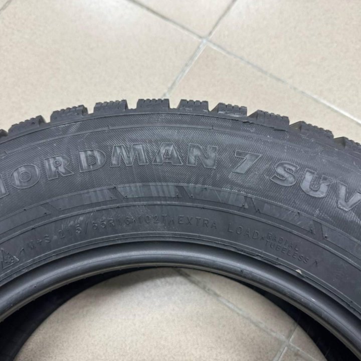 Ikon Tyres Nordman 7 SUV 215/65 R16 102T