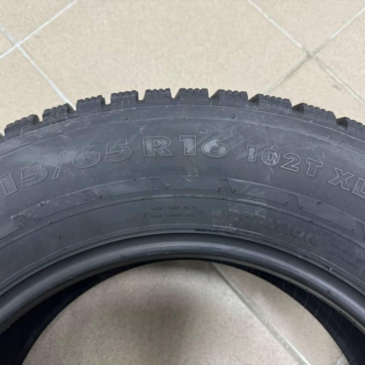 Ikon Tyres Nordman 7 SUV 215/65 R16 102T