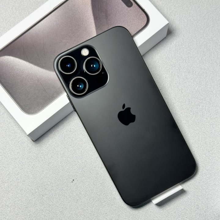 iPhone XR в корпусе 15 Pro Black 128 gb