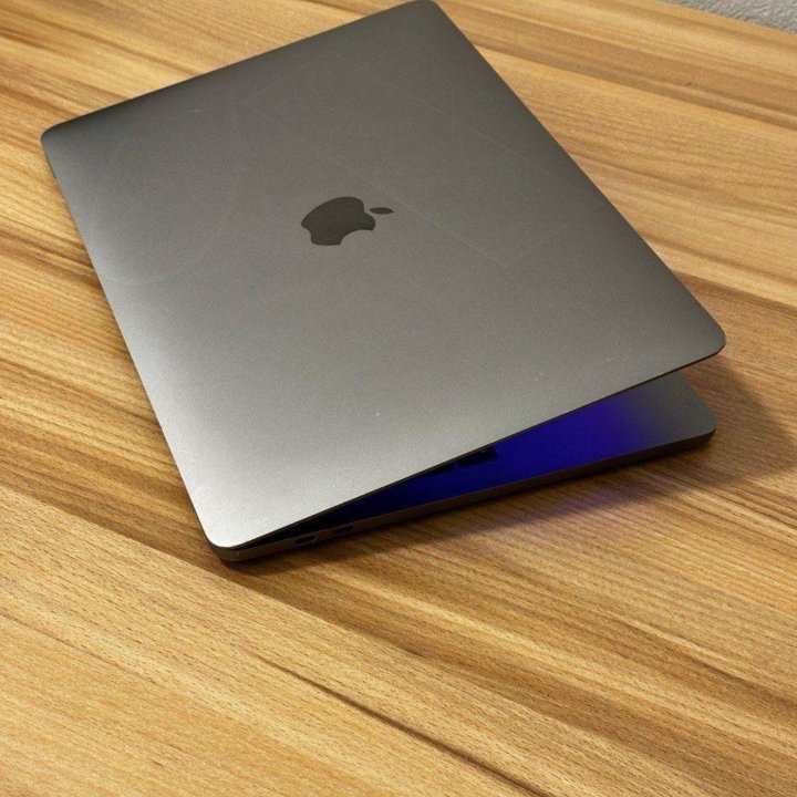 MacBook Pro 13 2017 TOUCH BAR I5 3.1/8gb/256gb SSD