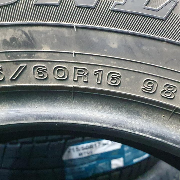 2шт. 225/60/16 Dunlop Winter Maxx WM 02 2016 год