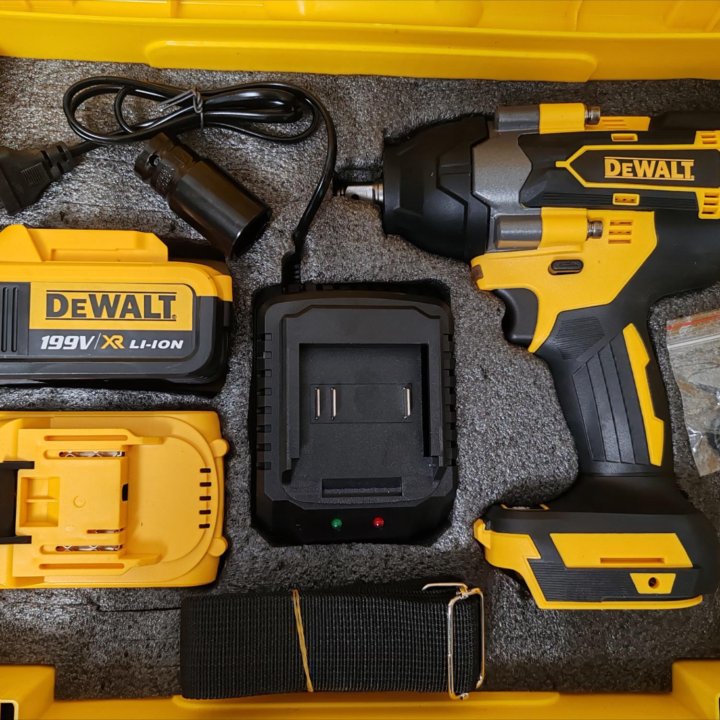 Гайковерт аккумуляторный dewalt