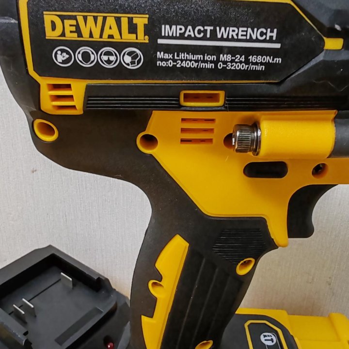 Гайковерт аккумуляторный dewalt