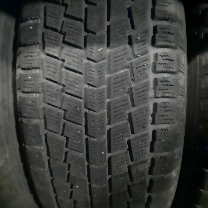 Hankook 235/55/17, 4шт