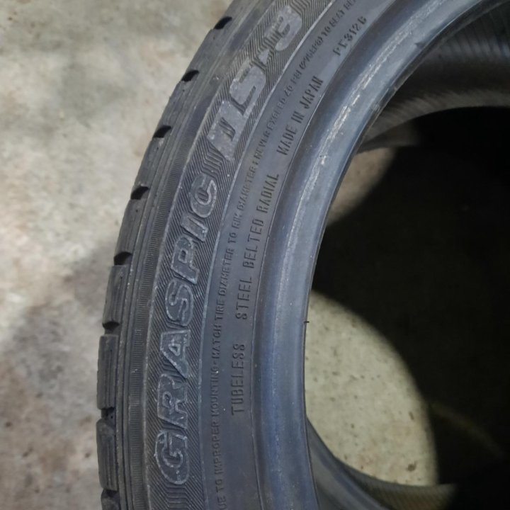 Dunlop 225/45/17, 2шт