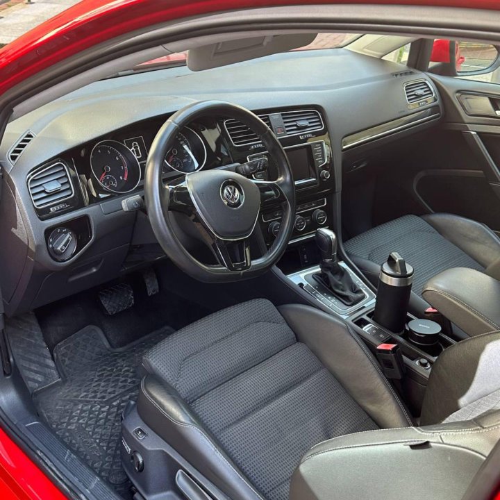 Volkswagen Golf, 2014