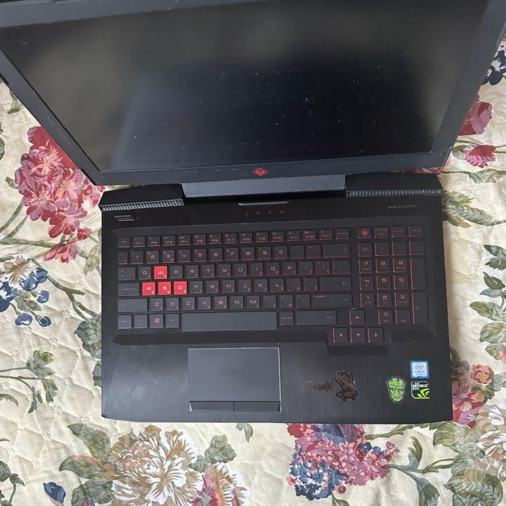 Hp omen 15, 256gb SSD + 1Tb, GRX1050, CORE I5 7300