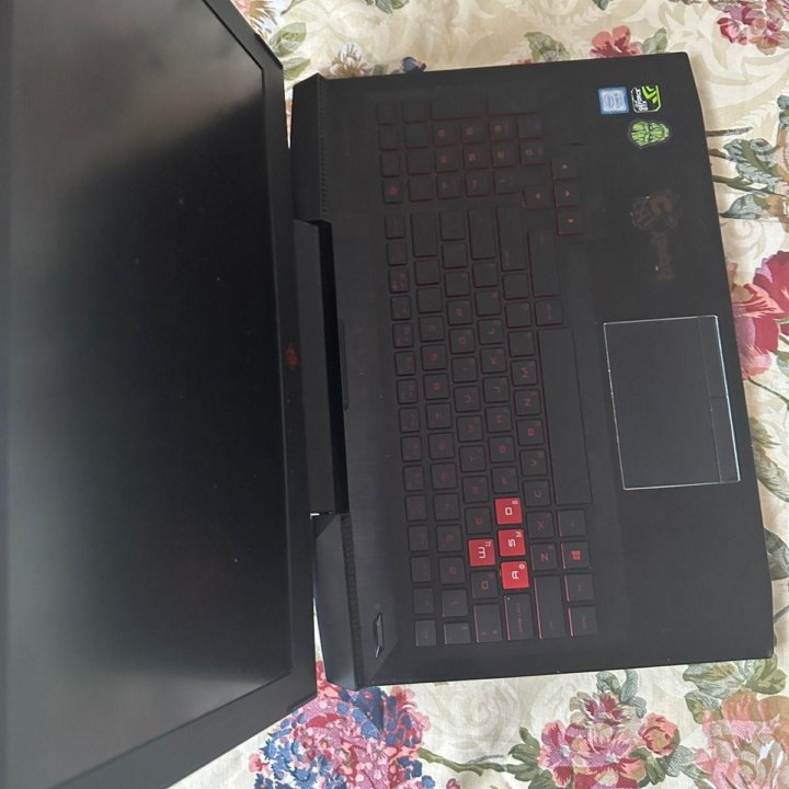 Hp omen 15, 256gb SSD + 1Tb, GRX1050, CORE I5 7300