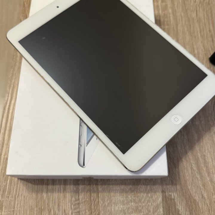 iPad mini (1-го поколения)