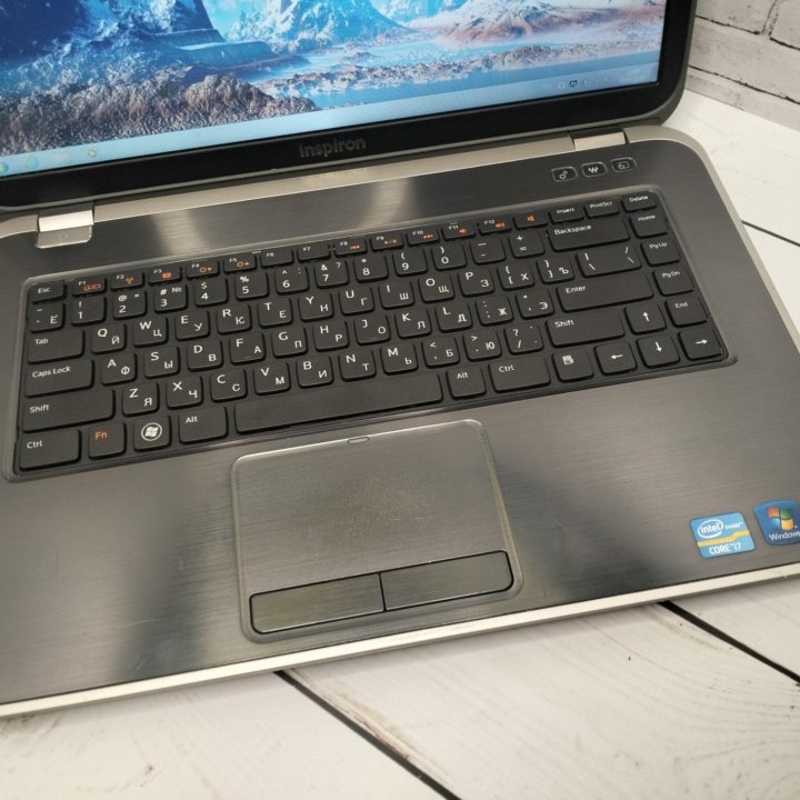 Игровой Dell на i7/ AMD 7670M/ RAM 6/ SSD 256