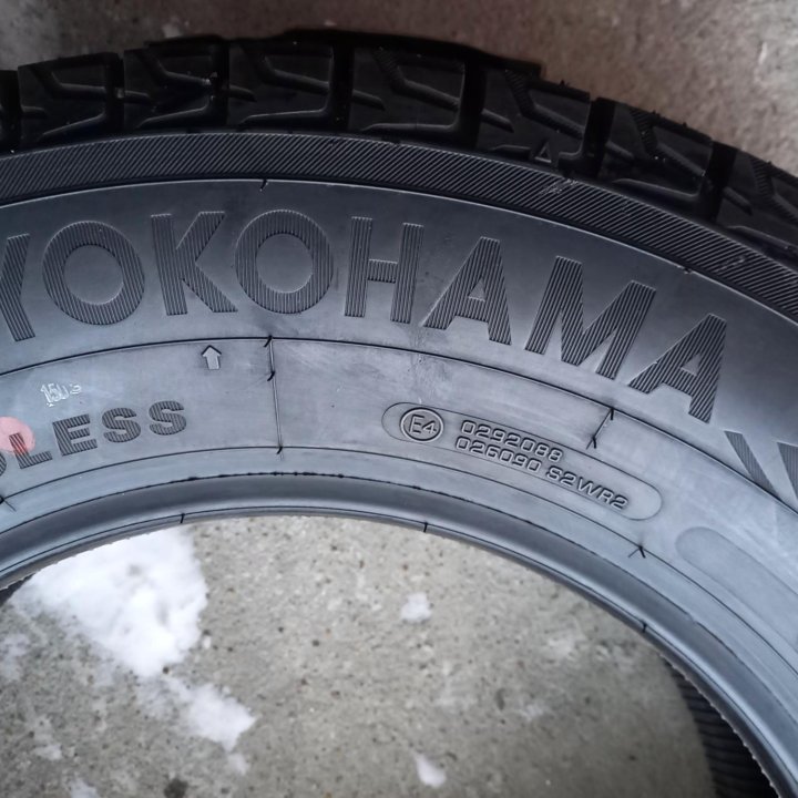 Новые липучки 205/70 R15 Yokohama Ice Guard G075