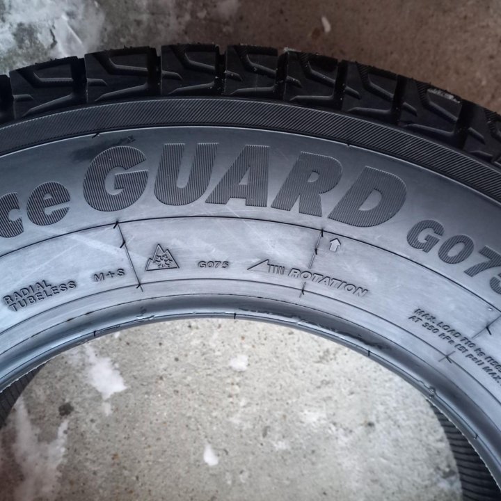 Новые липучки 205/70 R15 Yokohama Ice Guard G075