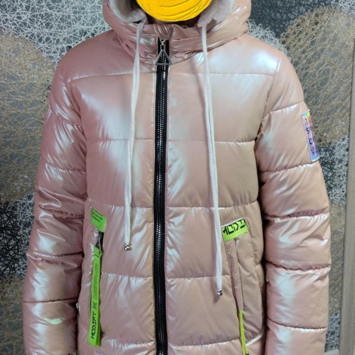 Зимняя куртка на девочку 10-11 лет