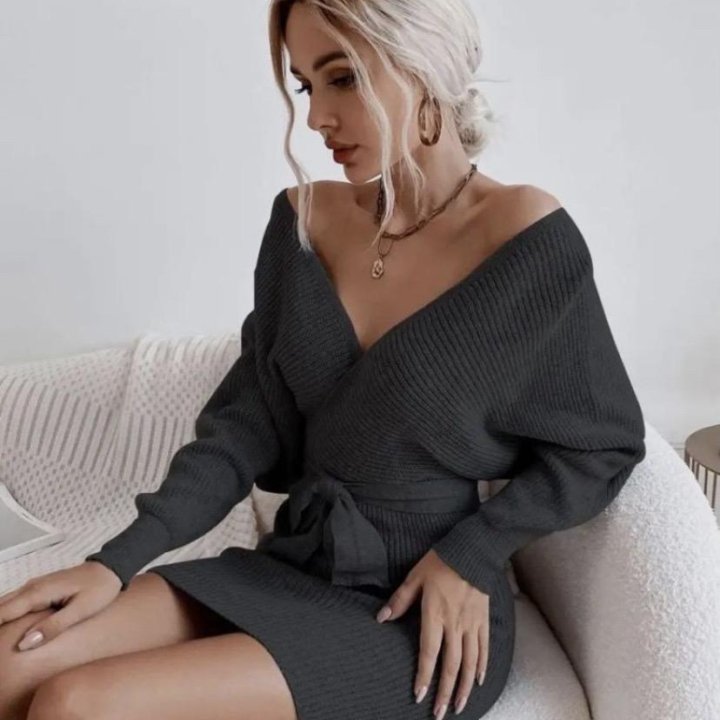 Вязаное платье