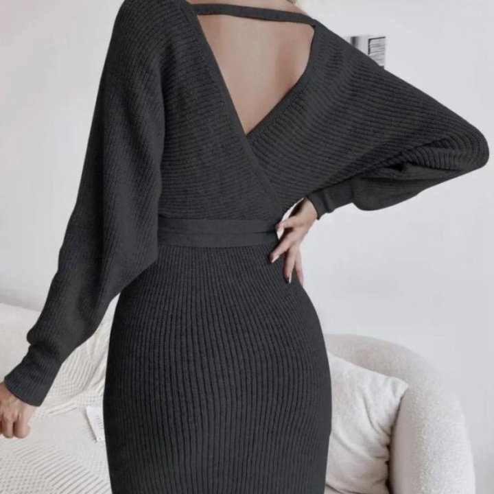 Вязаное платье