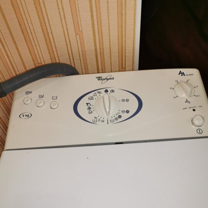 Стиральная машина Whirlpool AWT 2274/3 - 700