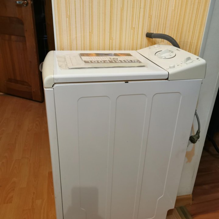 Стиральная машина Whirlpool AWT 2274/3 - 700