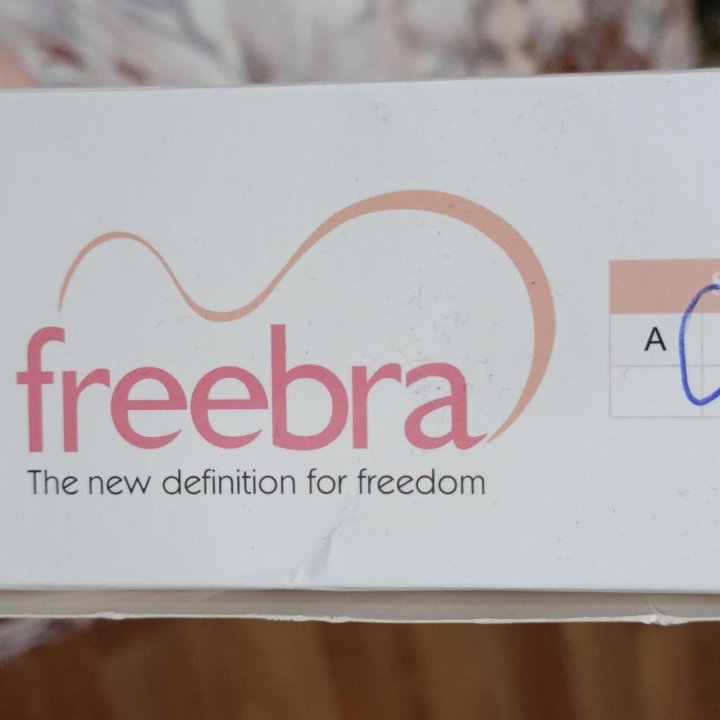 Силиконовый бюстгальтер Freebra