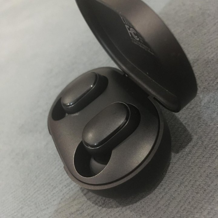 Беспроводные наушники Mi True Wireless Earbuds 2