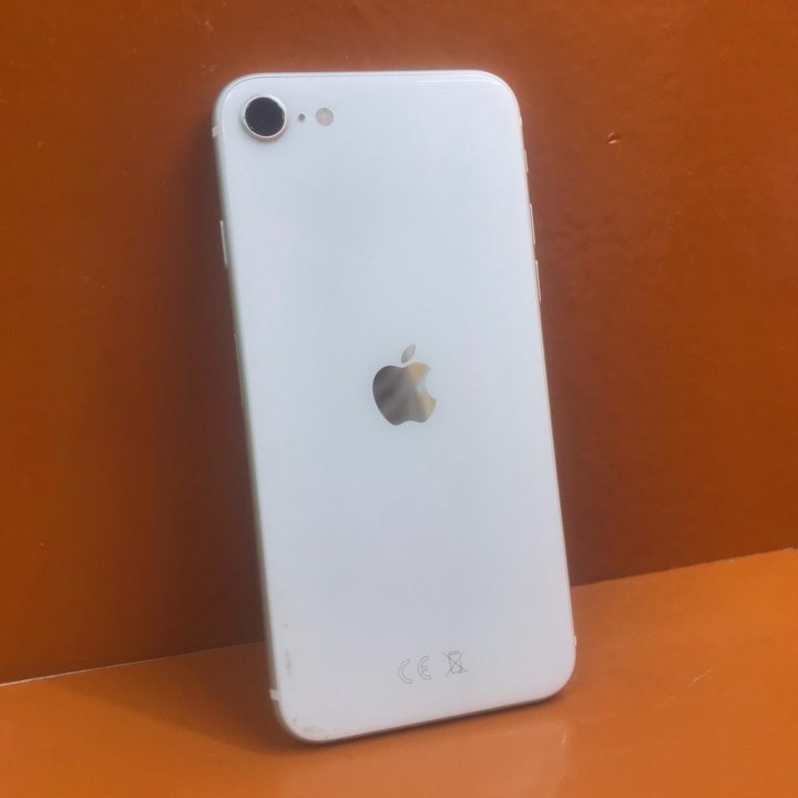 Смартфон iPhone SE 2020