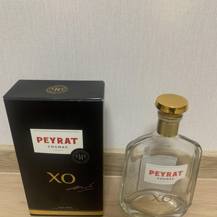 Пустая Бутылка из под коньяка Peyrat cognac xo