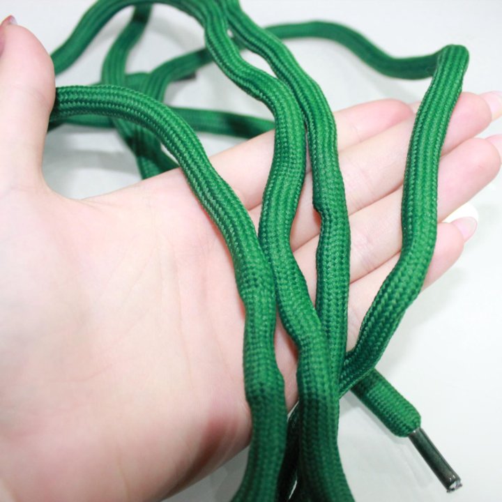 Шнурки широкие, зелёные