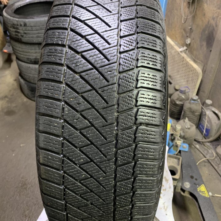 Continental 215/60 R17