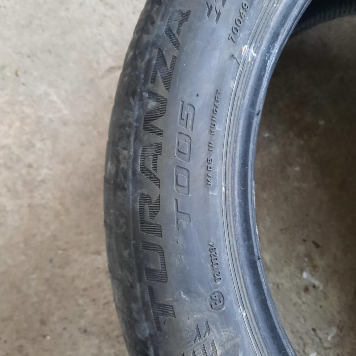 Bridgestone 245/45/18, 1шина