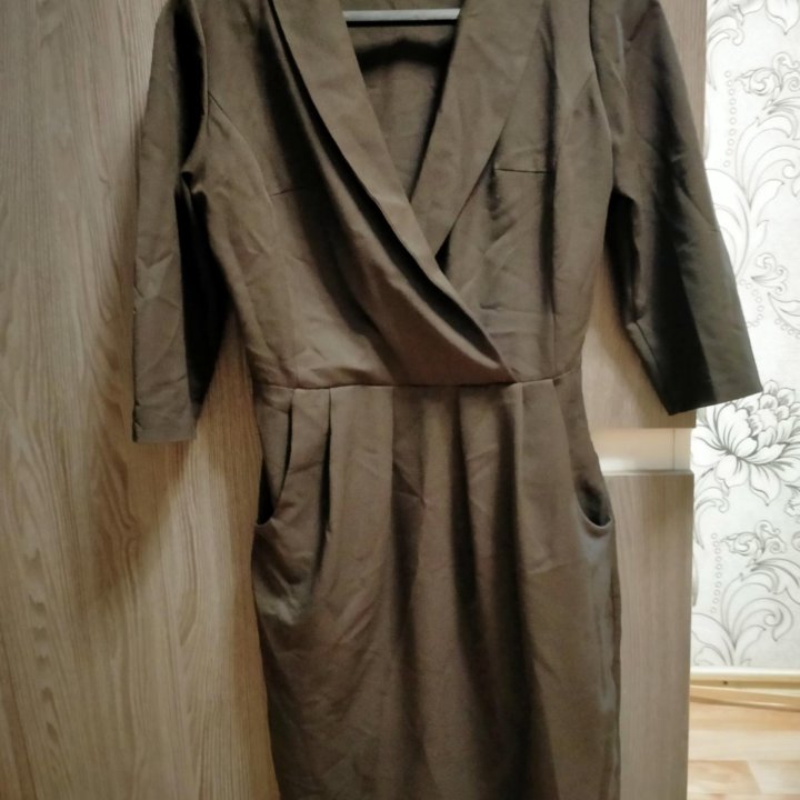 Отдам платье