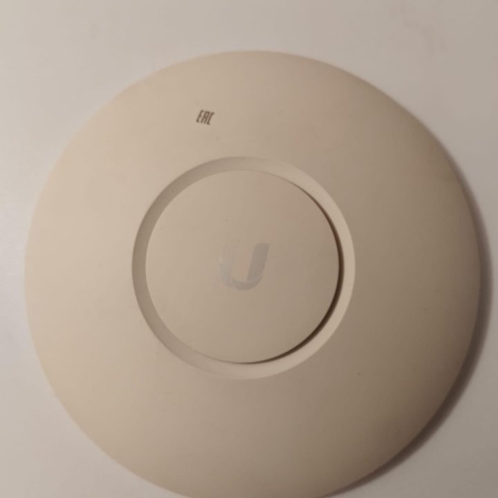 Точка доcтупа WiFi ubiquiti Unifi aр ас litе