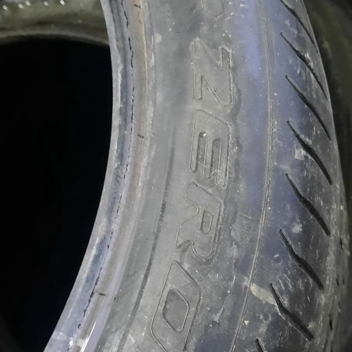 Pirelli 275/40/19, 2шт