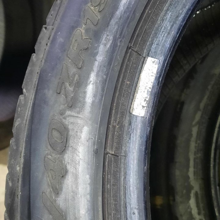 Pirelli 275/40/19, 2шт