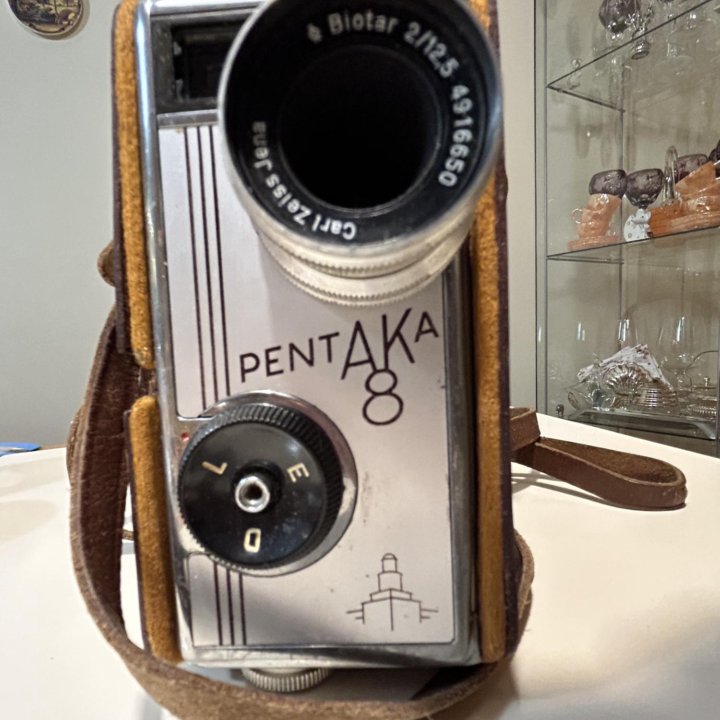 Камера Pentaka 8 (Германия)