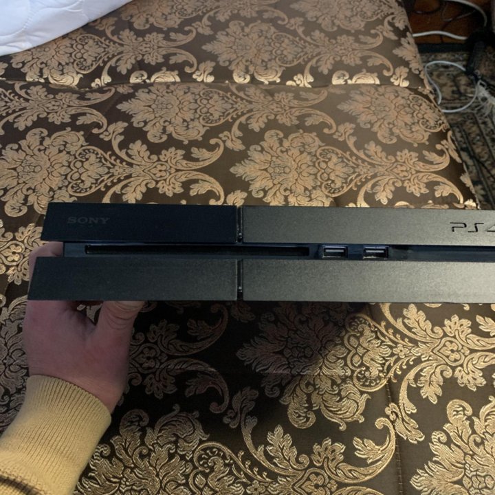 Игровая консоль ps4