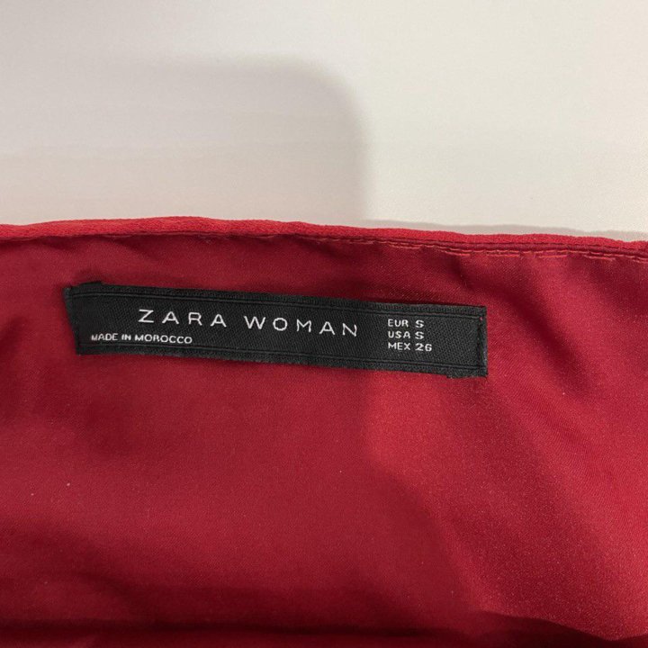 Платье Zara