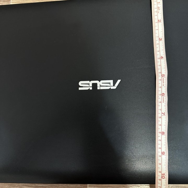 Ноутбук asus r752m