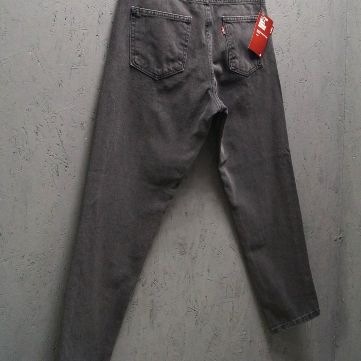 Джинсы бананы Levis 630