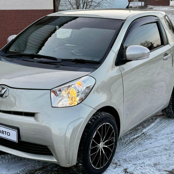 Toyota iQ, 2011