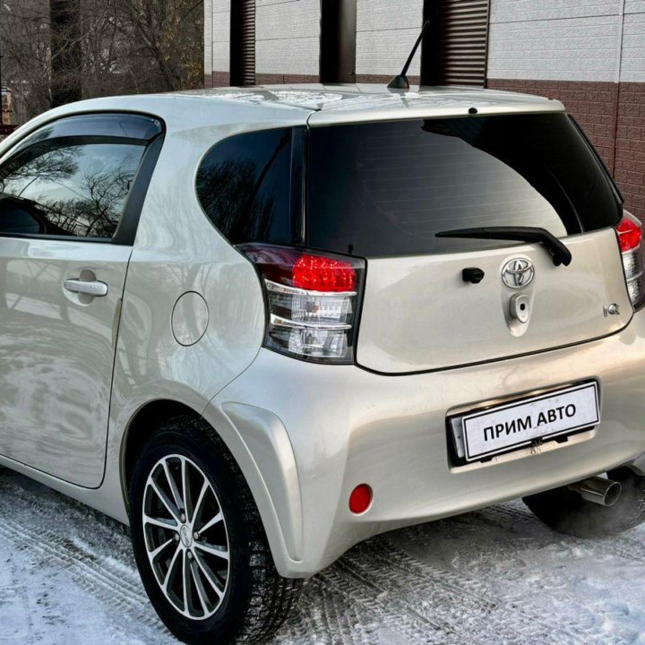 Toyota iQ, 2011