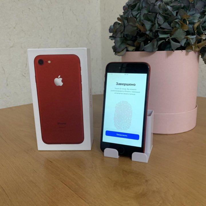 iPhone 8 64GB Red Product Идеал