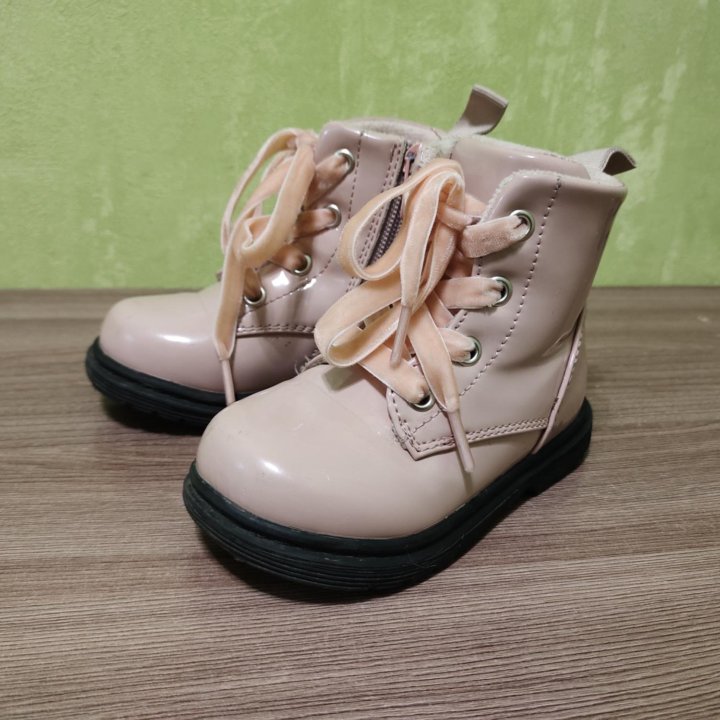 Ботинки весенние