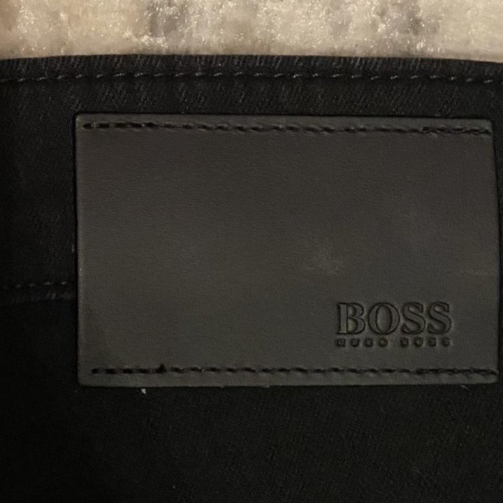 Джинсы новые Hugo Boss w32/L30