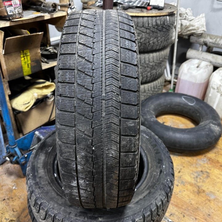 205/65/16 Bridgestone Blizzak VRX